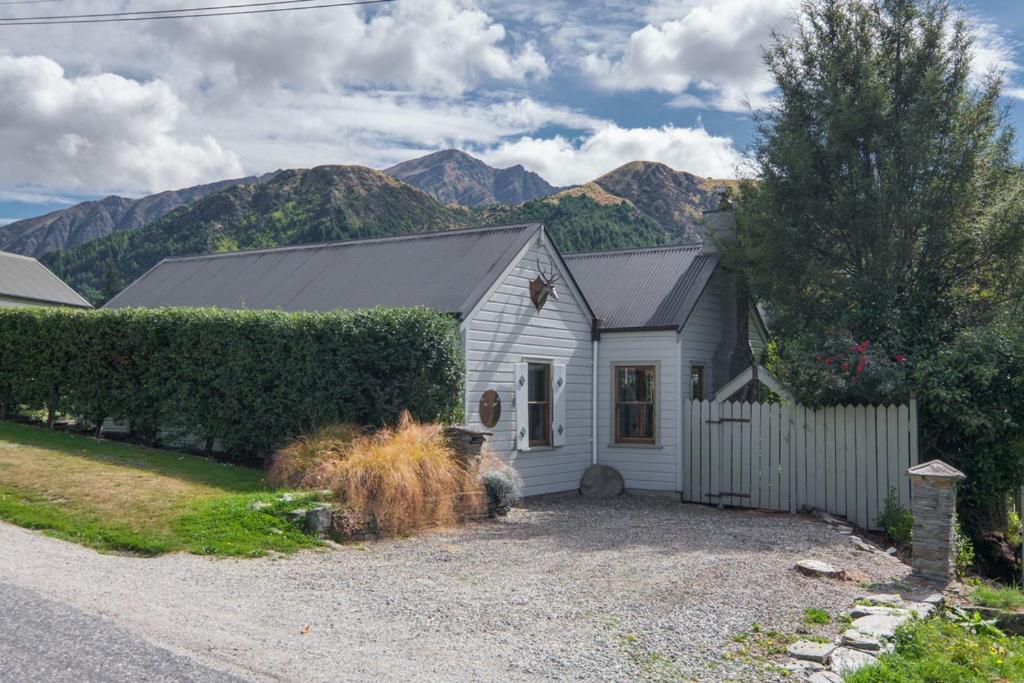 Stags Head Cottage – Arrowtown Holiday Home